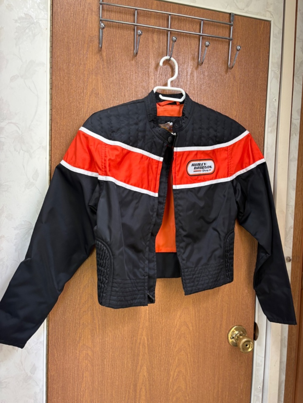 Bomber jacket - Picture 2 of 2